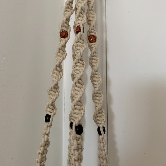 Macrame beaded plant hanger - Picture 4 of 4